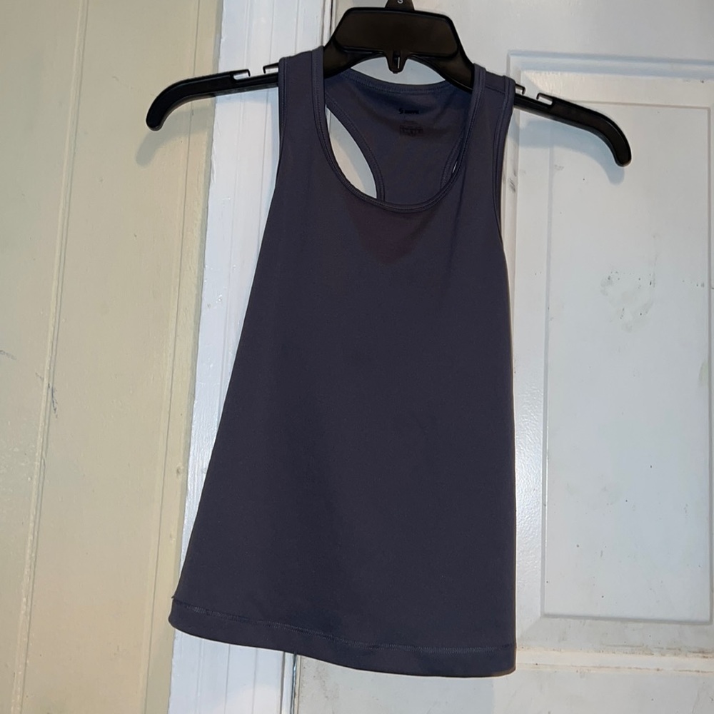Size: Youth M   Color: dark grey    Brand: soffe